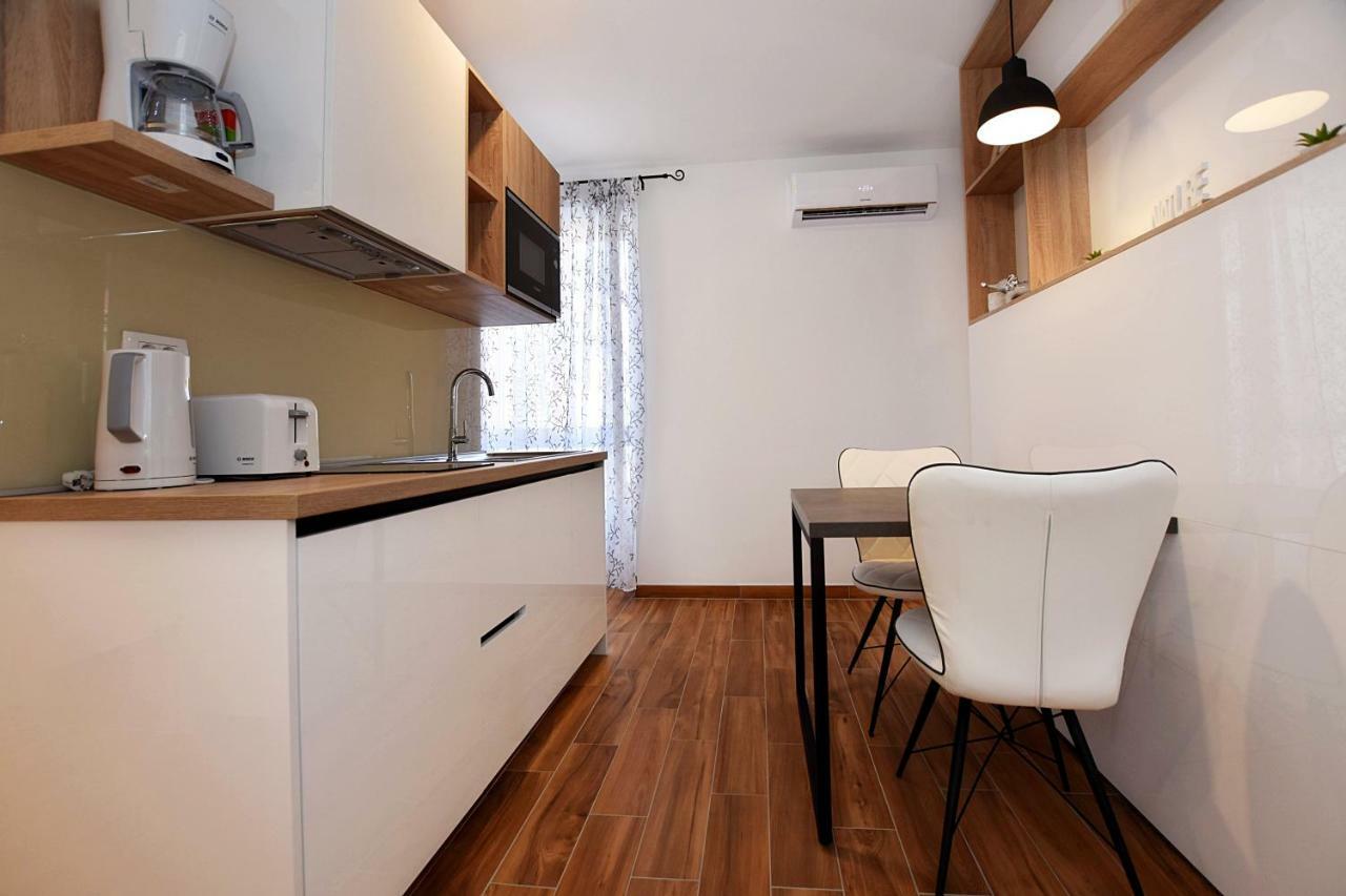 زادار Apartments Four Corners المظهر الخارجي الصورة