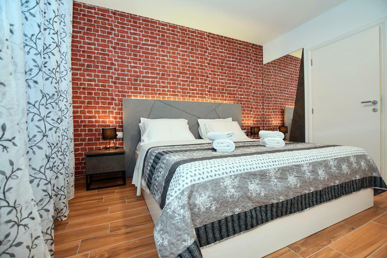 زادار Apartments Four Corners المظهر الخارجي الصورة